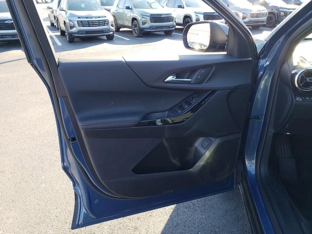 new 2026 Chevrolet Equinox car, priced at $35,988