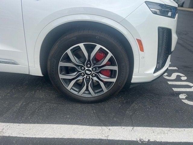 used 2023 Cadillac XT6 car, priced at $35,864