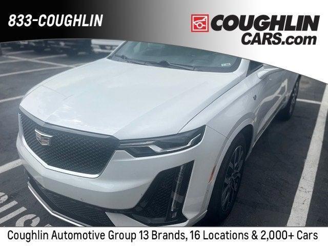 used 2023 Cadillac XT6 car, priced at $35,864