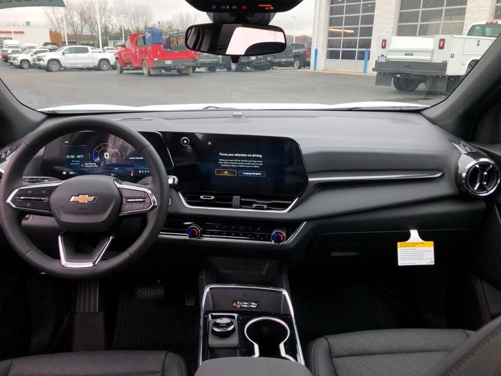 new 2026 Chevrolet Equinox car, priced at $32,870