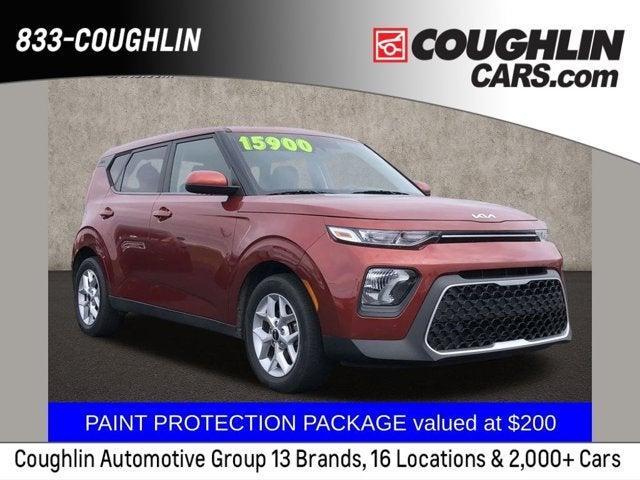 used 2022 Kia Soul car, priced at $15,900