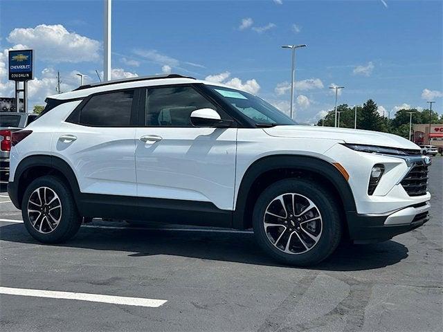 new 2026 Chevrolet TrailBlazer car, priced at $25,900
