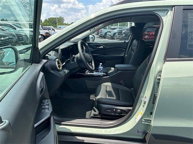 new 2025 Chevrolet Trax car, priced at $26,194