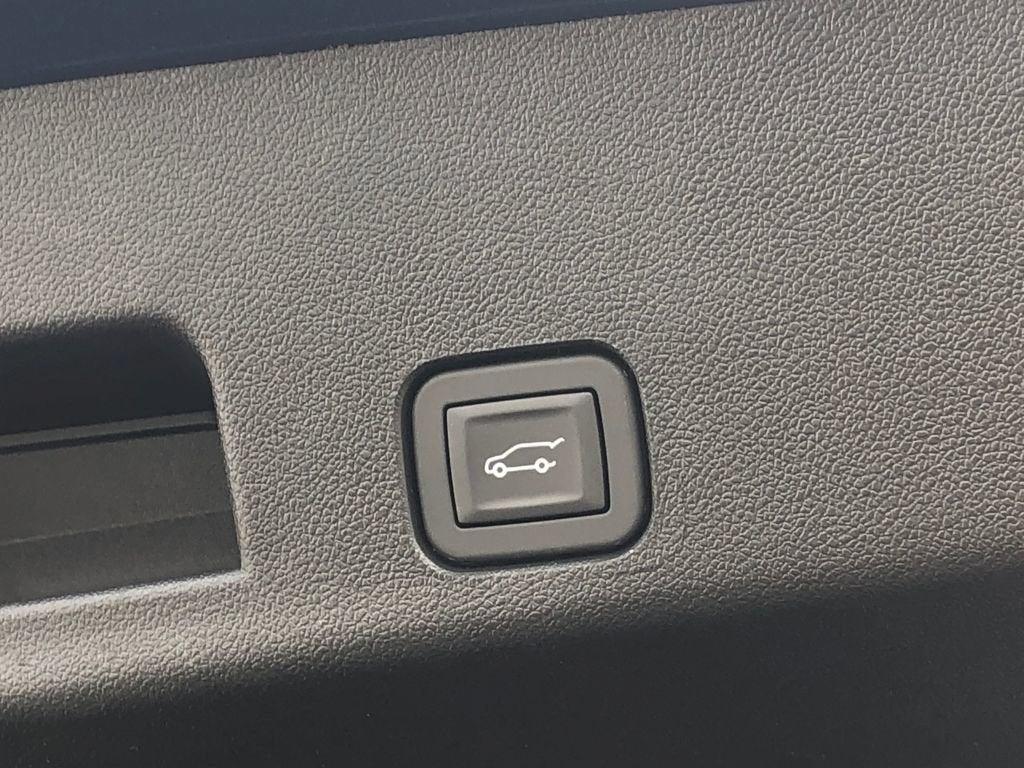 new 2026 Chevrolet Traverse car, priced at $61,519