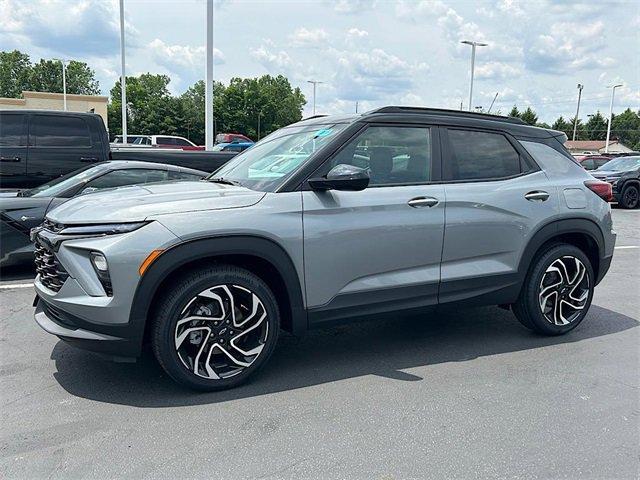 new 2025 Chevrolet TrailBlazer car, priced at $32,330