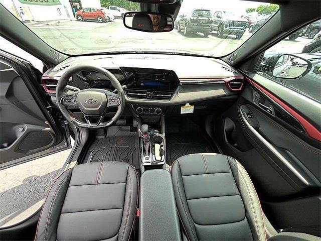 new 2025 Chevrolet TrailBlazer car, priced at $32,330