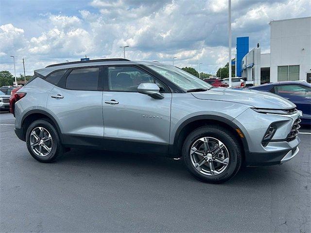 new 2025 Chevrolet Blazer car, priced at $38,860