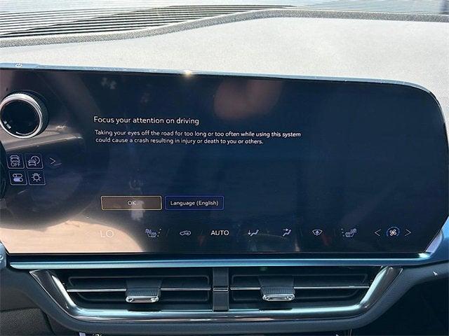 new 2025 Chevrolet Equinox EV car, priced at $39,900