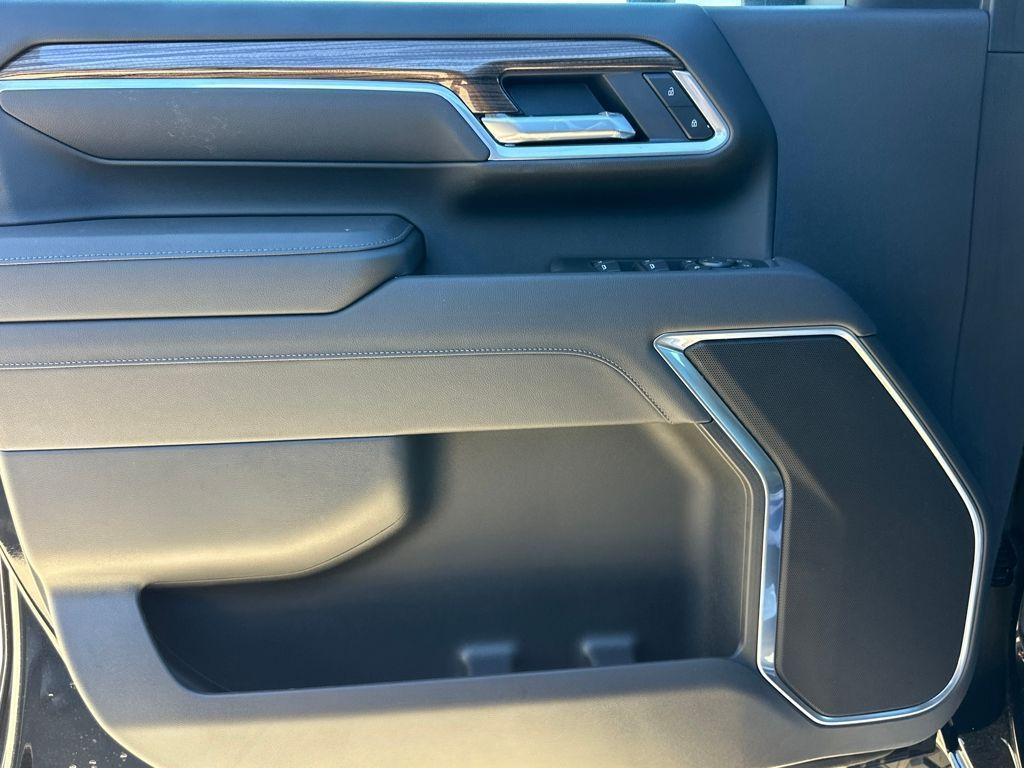 new 2025 Chevrolet Silverado 2500 car, priced at $93,988