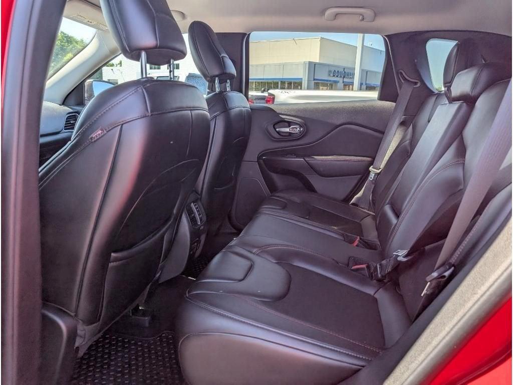 used 2019 Jeep Cherokee car, priced at $17,886