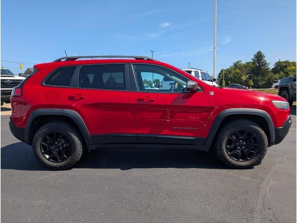 used 2019 Jeep Cherokee car, priced at $17,886