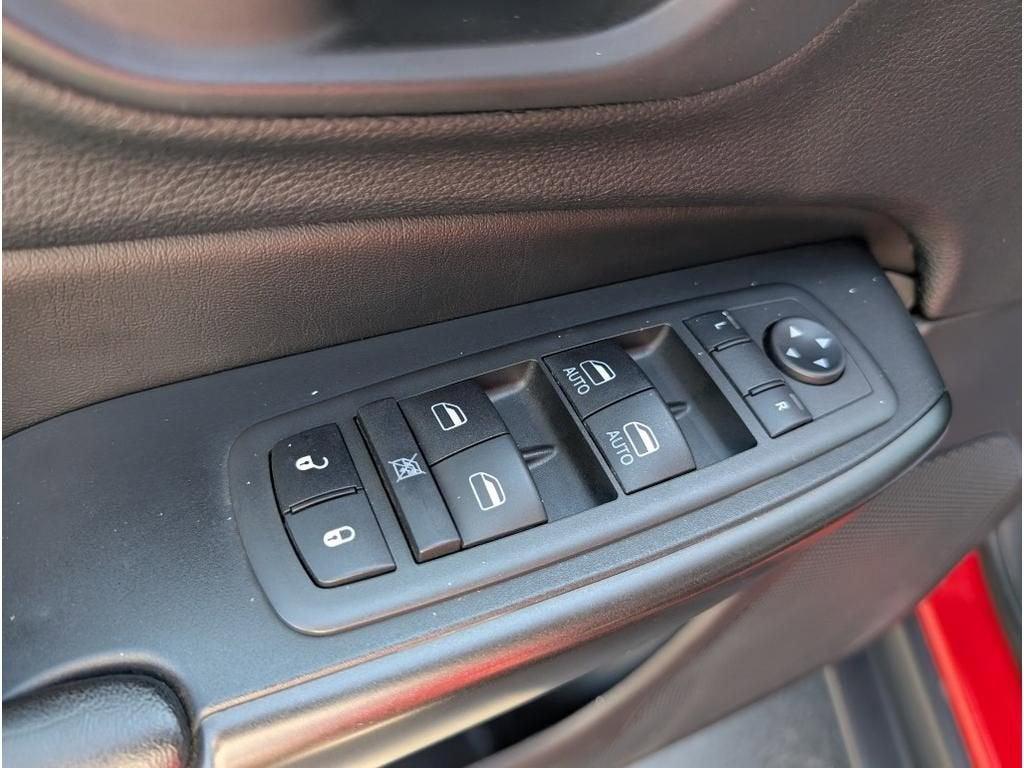 used 2019 Jeep Cherokee car, priced at $17,886