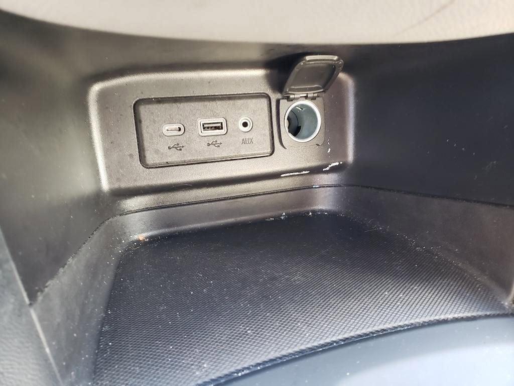 used 2022 Chevrolet Equinox car, priced at $17,481