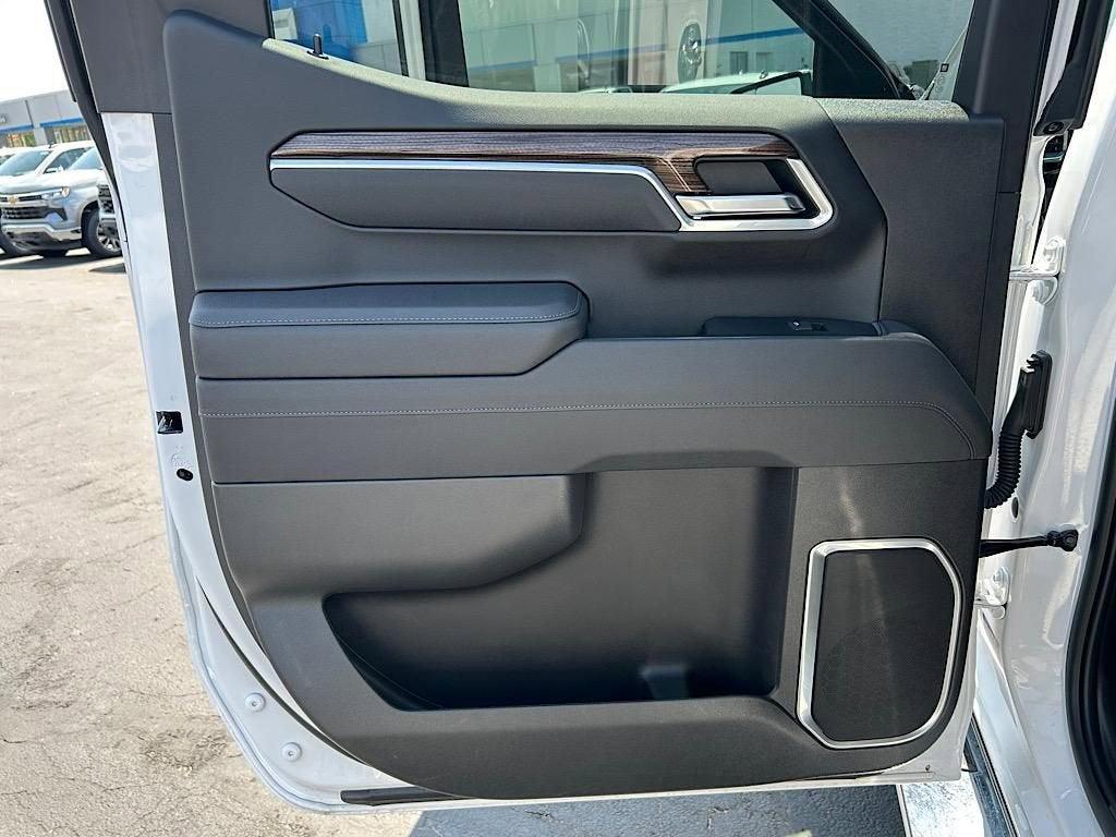 new 2025 Chevrolet Silverado 1500 car, priced at $47,900