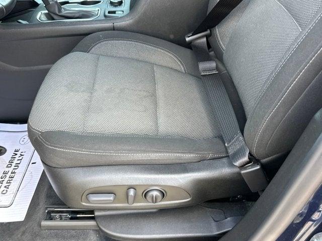 used 2022 Chevrolet Traverse car, priced at $27,265