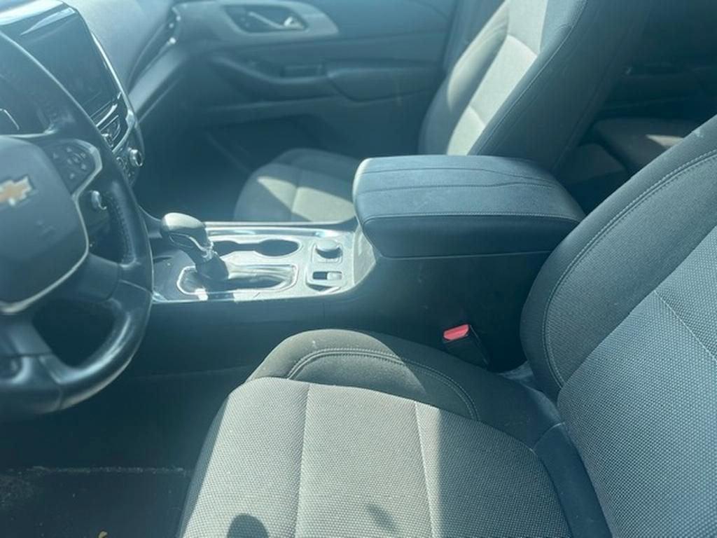 used 2022 Chevrolet Traverse car, priced at $27,505