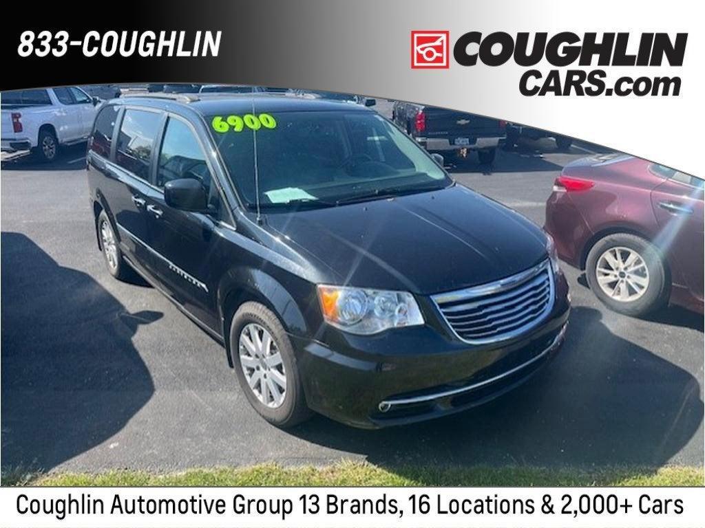 used 2016 Chrysler Town & Country car, priced at $6,915