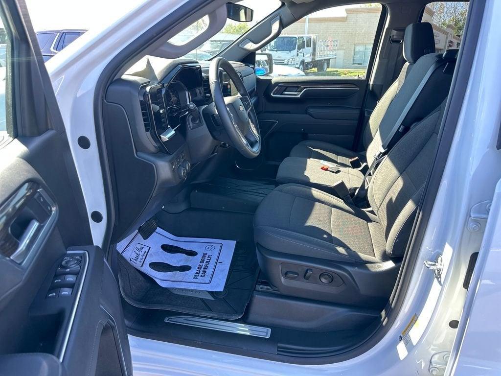new 2025 Chevrolet Silverado 1500 car, priced at $44,238