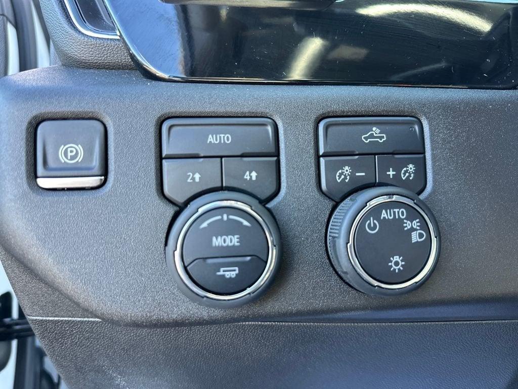 new 2025 Chevrolet Silverado 1500 car, priced at $44,238