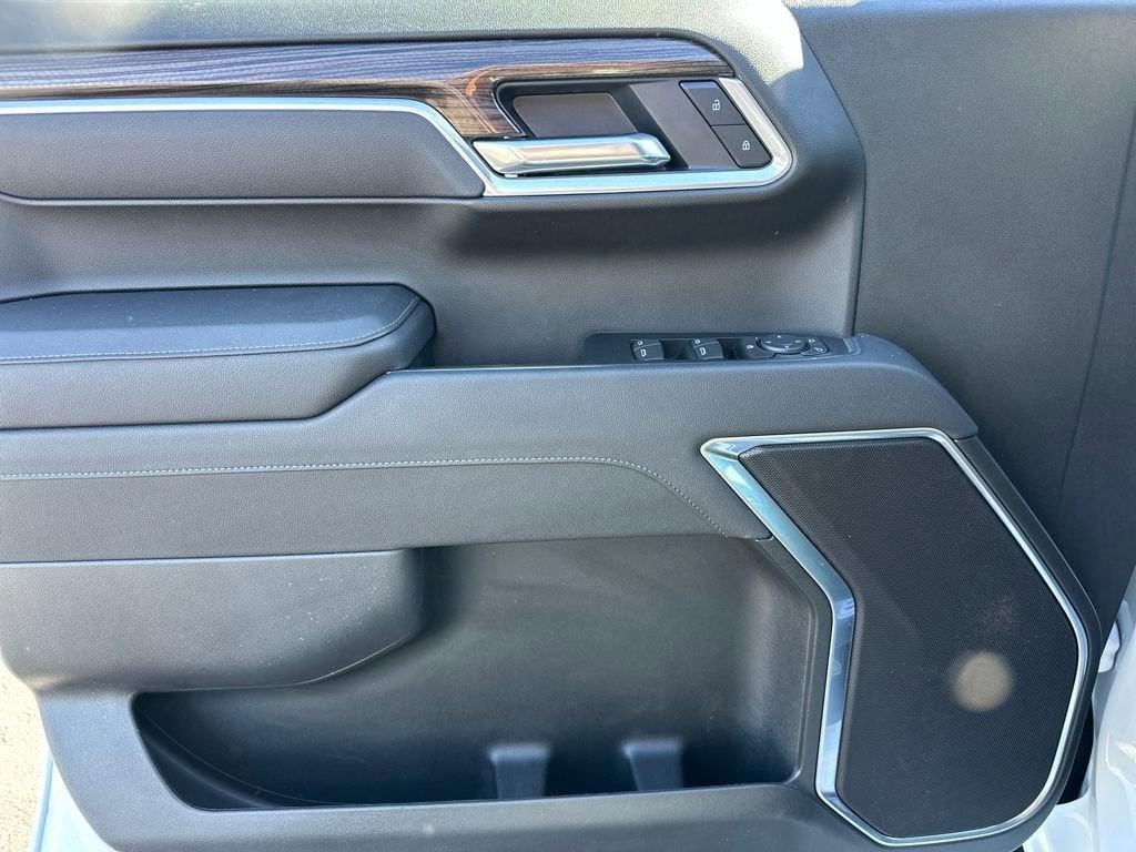 new 2025 Chevrolet Silverado 1500 car, priced at $44,238