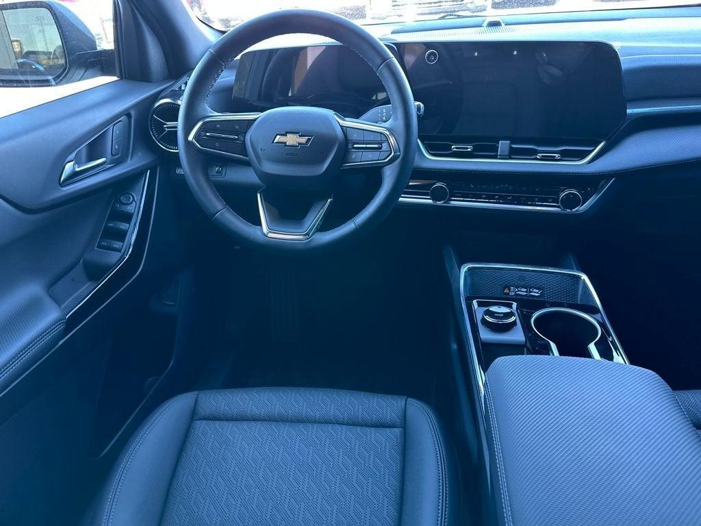 new 2026 Chevrolet Equinox car, priced at $32,045