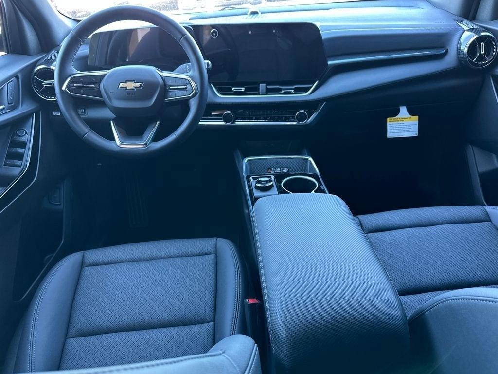 new 2026 Chevrolet Equinox car, priced at $32,045