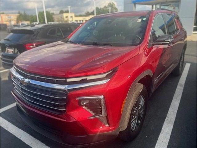 used 2024 Chevrolet Traverse car, priced at $38,610