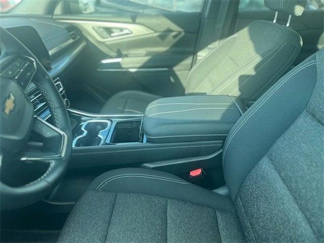 used 2024 Chevrolet Traverse car, priced at $38,610
