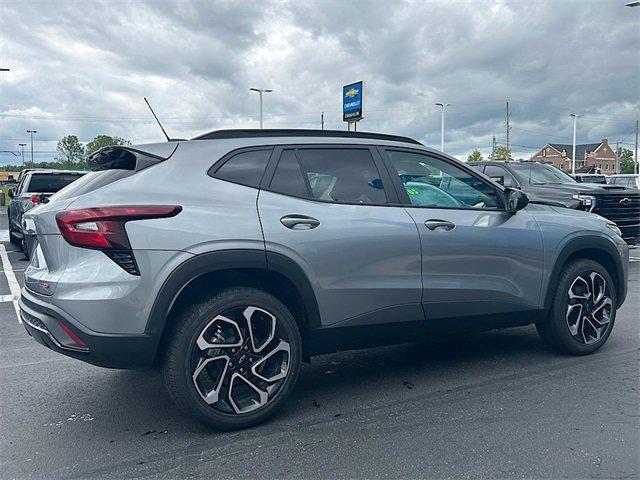new 2025 Chevrolet Trax car, priced at $27,085