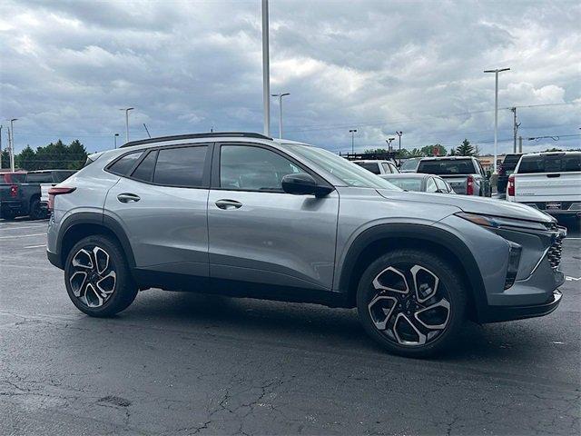 new 2025 Chevrolet Trax car, priced at $27,085