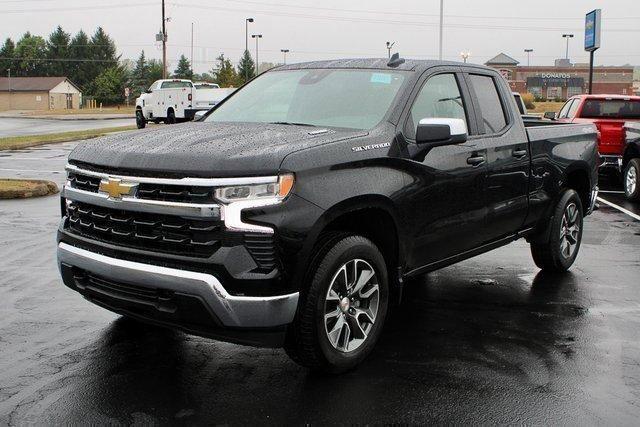 new 2025 Chevrolet Silverado 1500 car, priced at $51,995