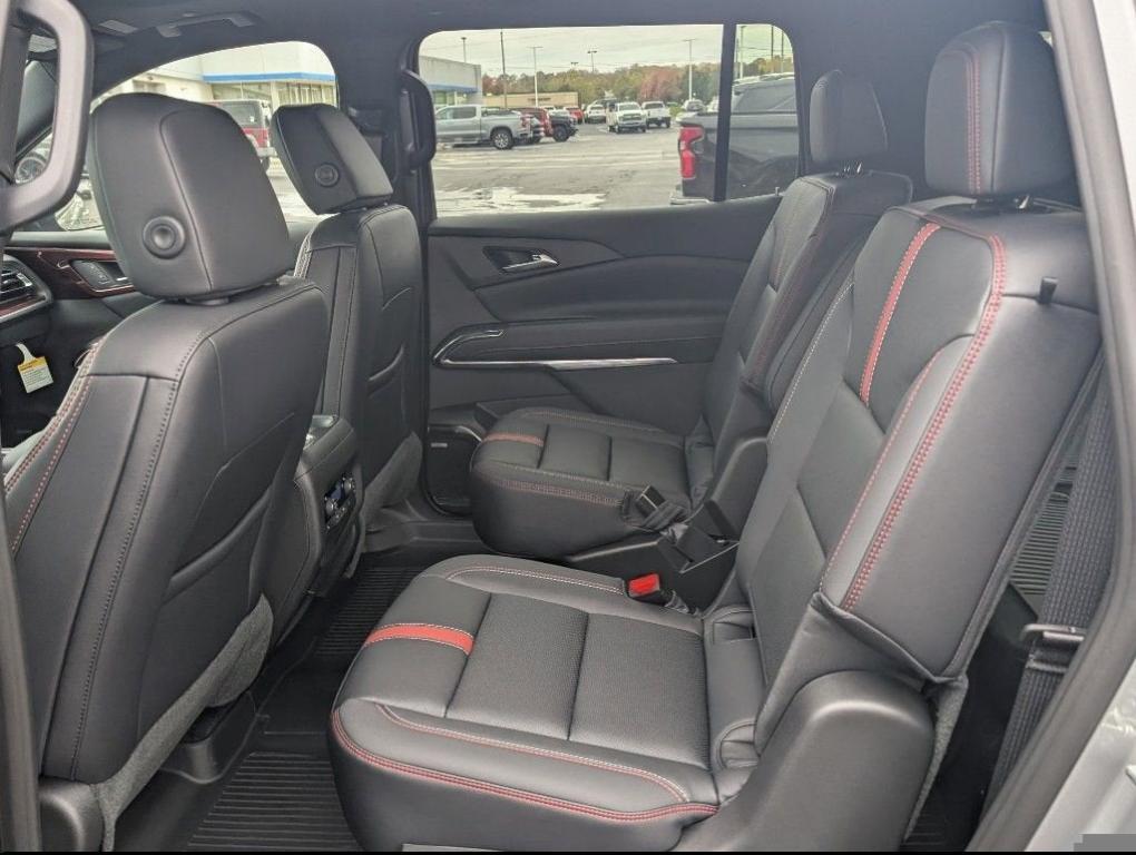 new 2026 Chevrolet Traverse car, priced at $61,519