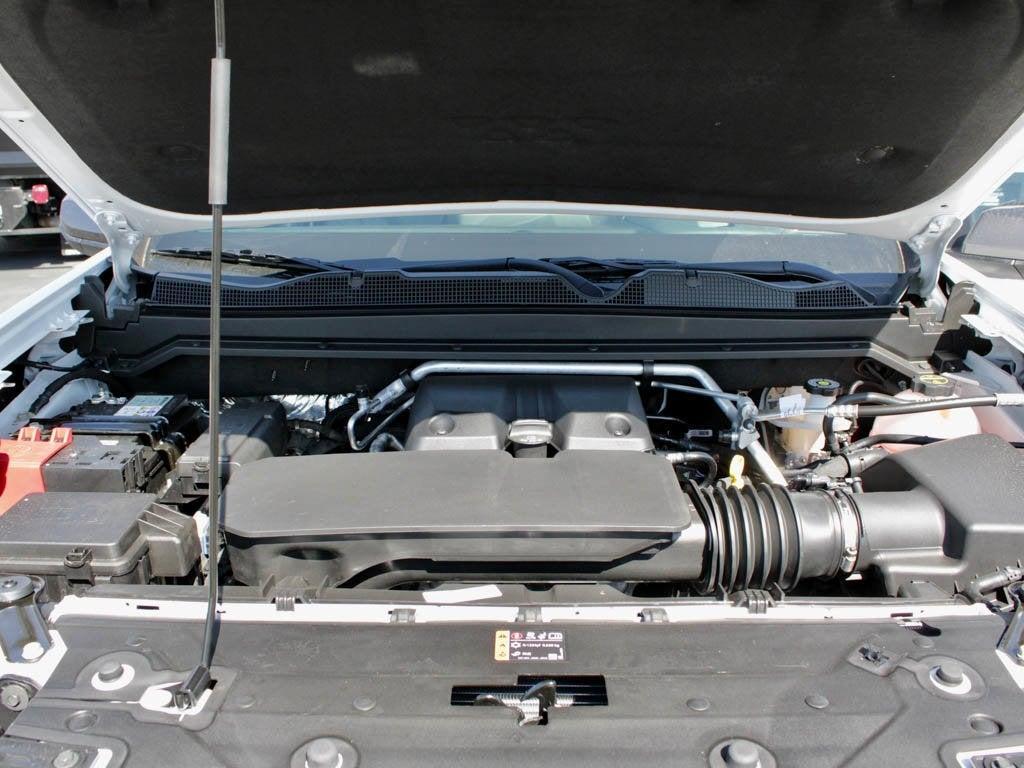 new 2025 Chevrolet Colorado car, priced at $42,300