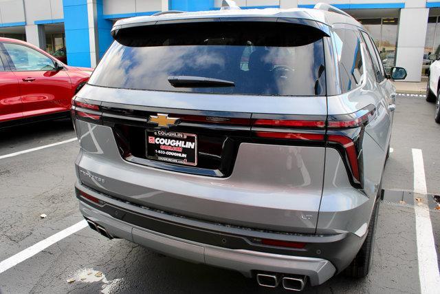 new 2024 Chevrolet Traverse car, priced at $41,999