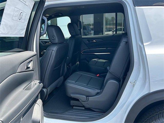 new 2025 Chevrolet Traverse car, priced at $45,994