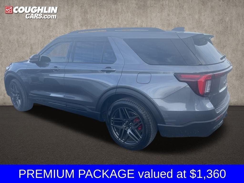 used 2025 Ford Explorer car, priced at $44,117