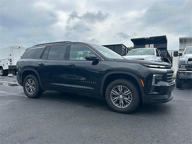 used 2025 Chevrolet Traverse car, priced at $41,164