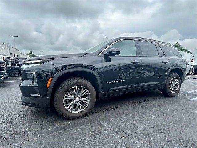 used 2025 Chevrolet Traverse car, priced at $41,164