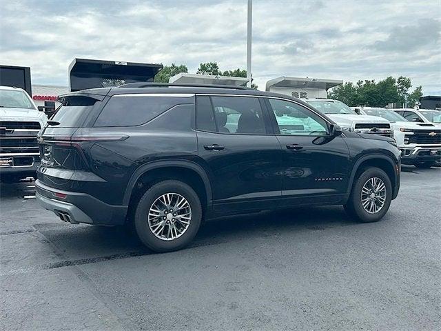 used 2025 Chevrolet Traverse car, priced at $41,164