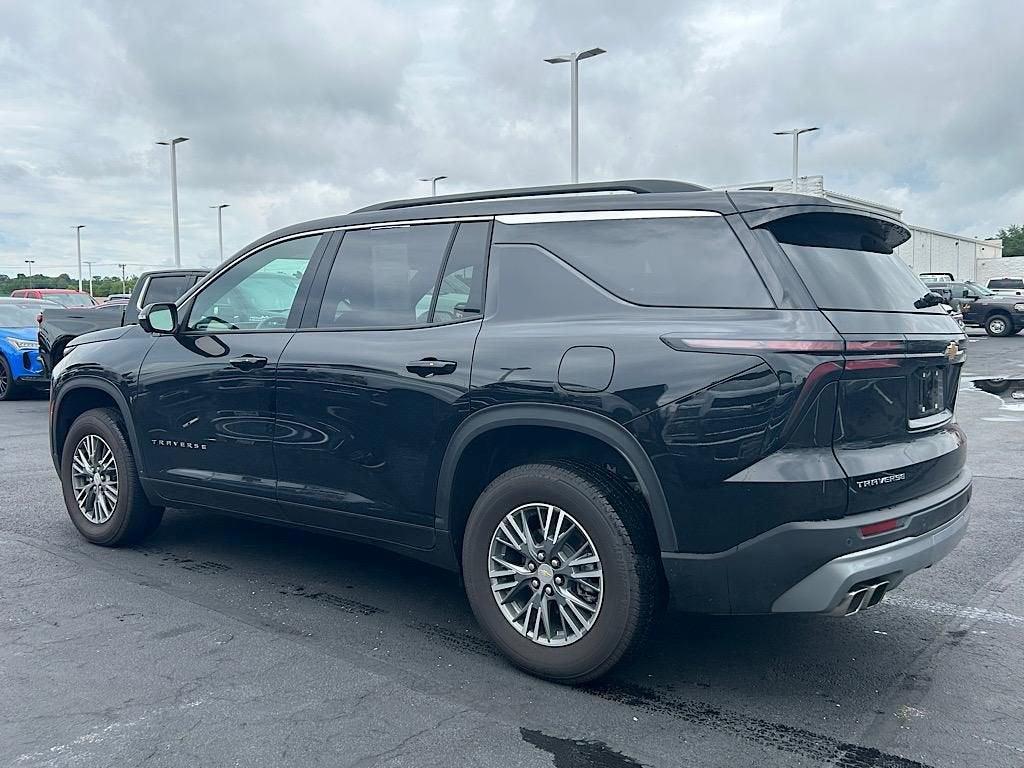 used 2025 Chevrolet Traverse car, priced at $38,976