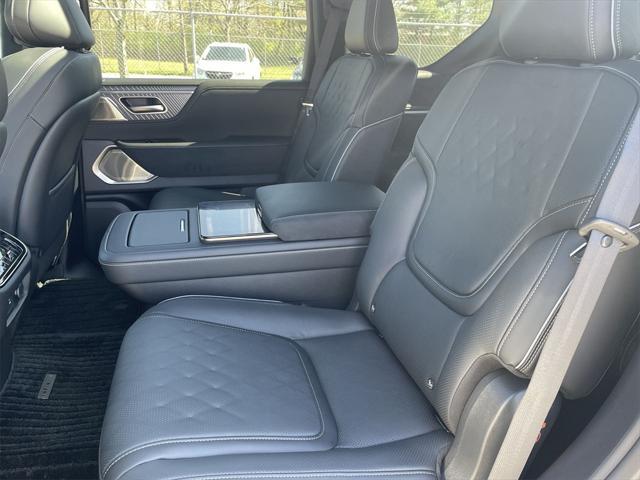 new 2025 INFINITI QX80 car, priced at $112,590
