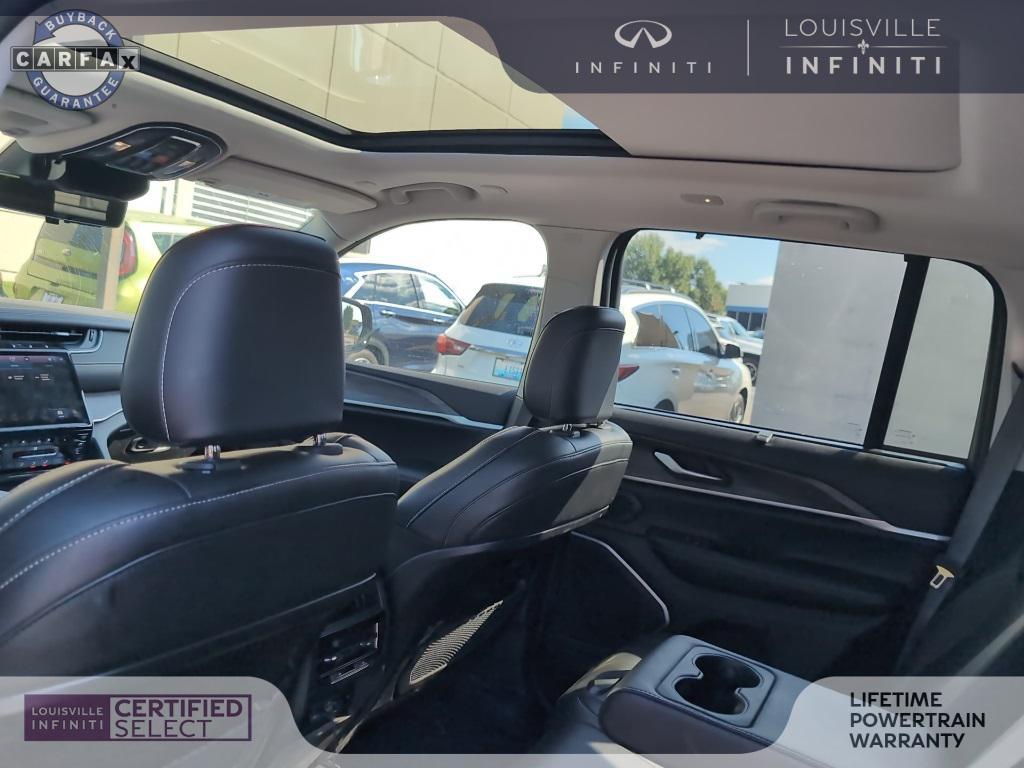 used 2023 Jeep Grand Cherokee car, priced at $31,985