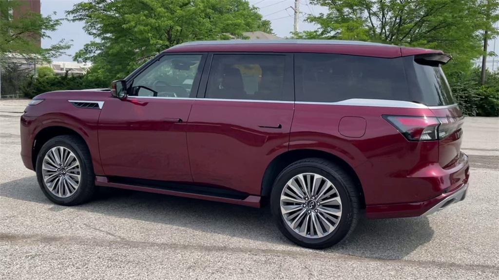 new 2025 INFINITI QX80 car, priced at $87,400