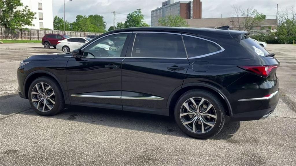 used 2022 Acura MDX car, priced at $44,879