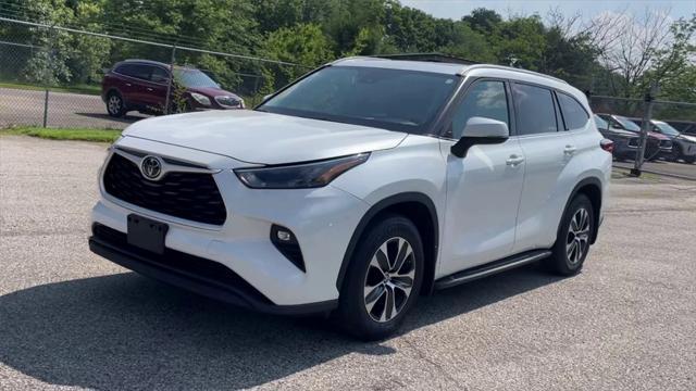 used 2022 Toyota Highlander car, priced at $37,915