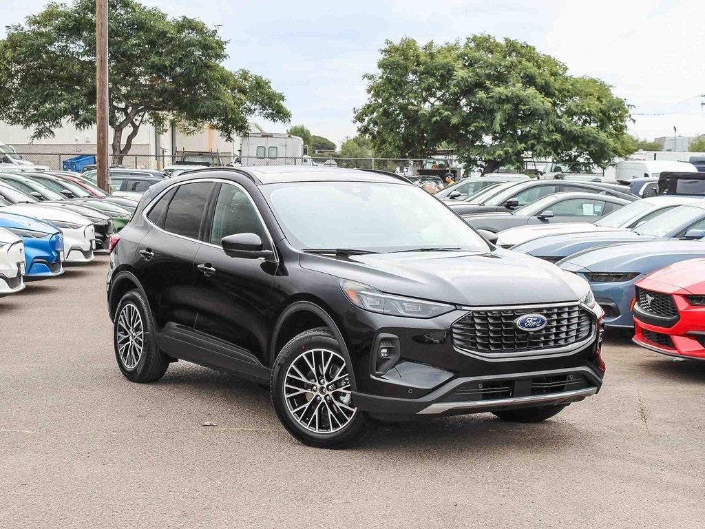 new 2025 Ford Escape car, priced at $36,716