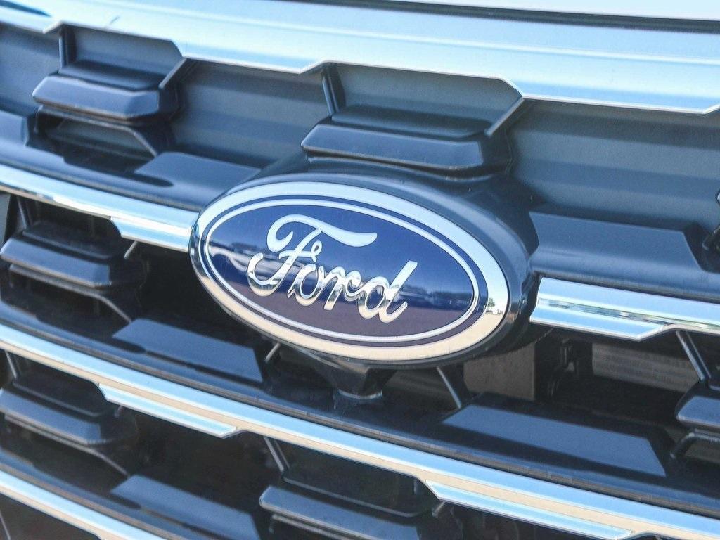 new 2025 Ford Explorer car, priced at $39,168