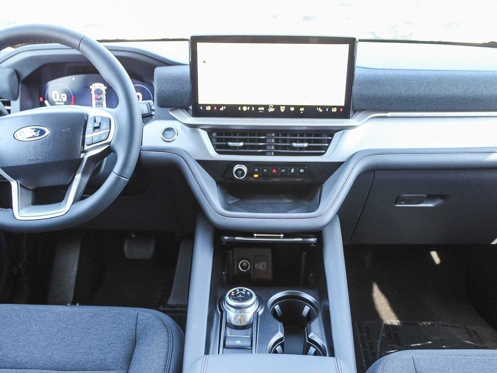 new 2025 Ford Explorer car, priced at $39,168