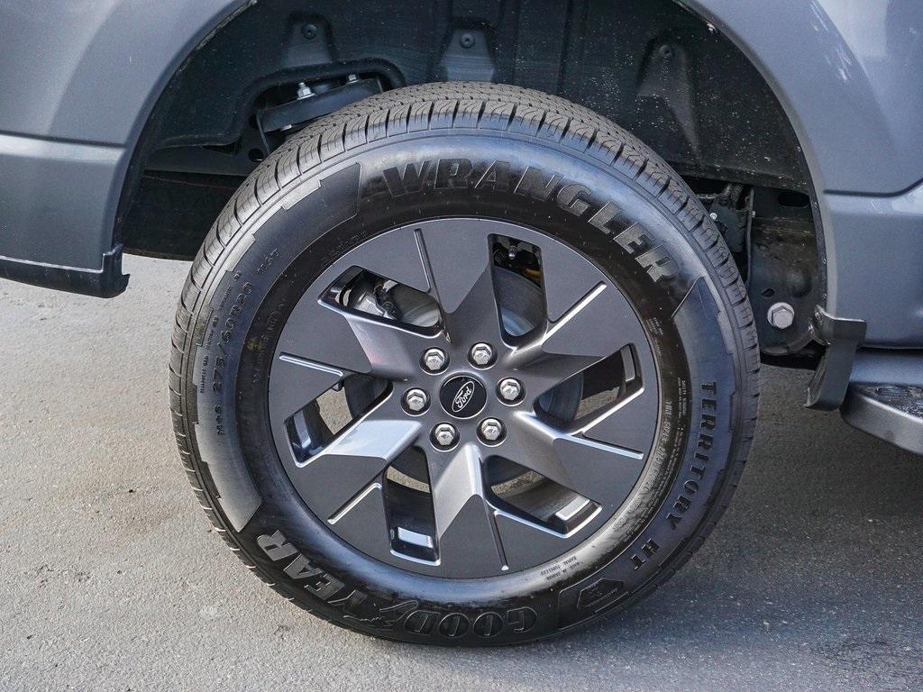 new 2024 Ford F-150 Lightning car, priced at $66,935