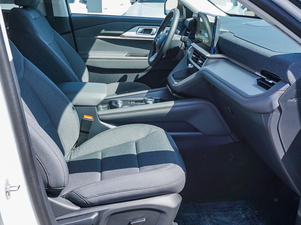 new 2025 Ford Explorer car, priced at $39,788